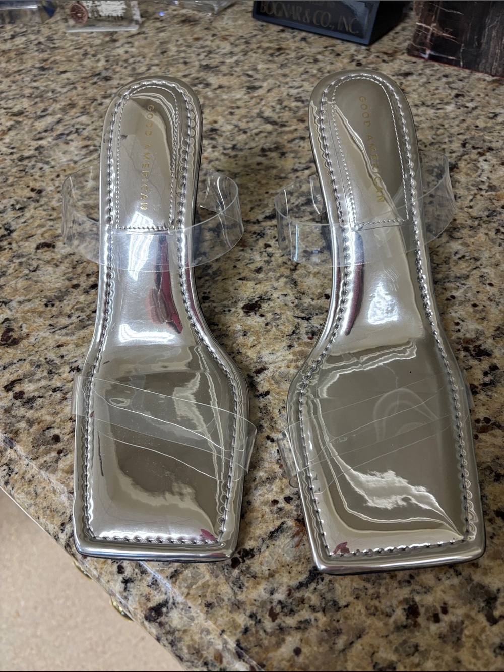 GOOD AMERICAN CINDERF*****-RELLA WEDGE ———NEW !!!